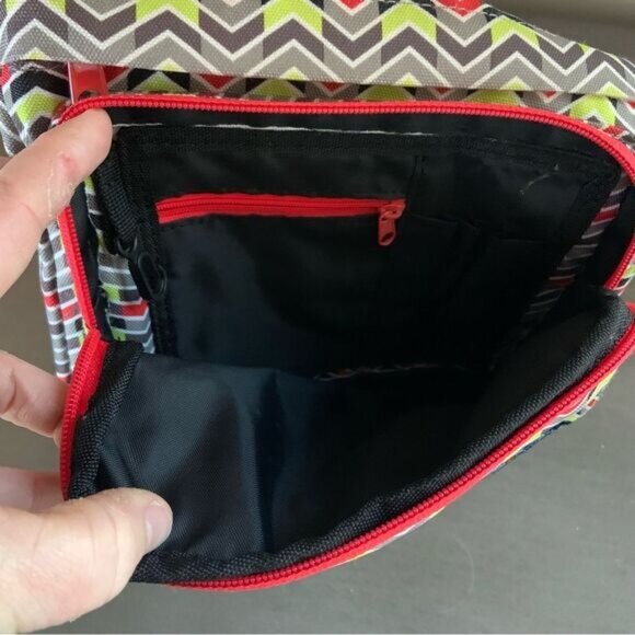 KAVU Seattle Sling Red Yellow Green Chevron Hiking Adventure Rope Bag - Picture 5 of 13